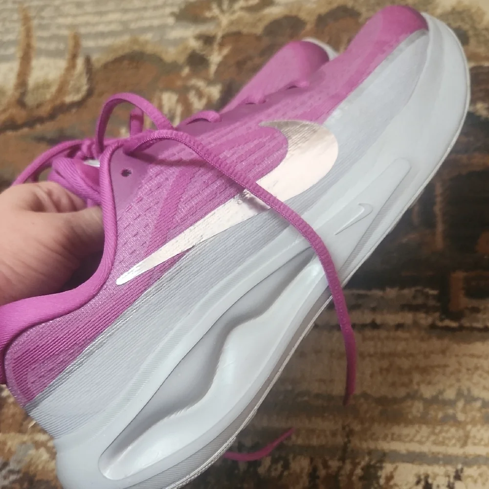 Nike  Jurney Run PRM Women's Vibrant Fusia - Picture 11 of 12